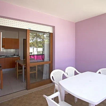 Ducale アパート ビビオーネ